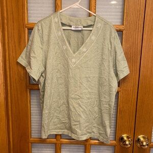 EUC C.D. Daniels Embroidered V-Neck Top